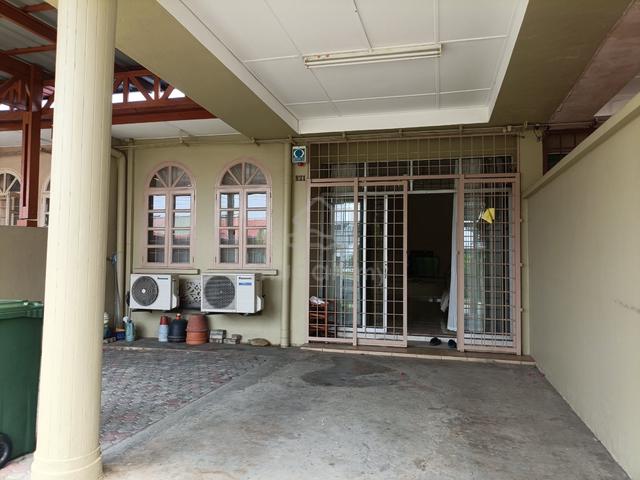 Taman Iramanis | Single Storey Terrace | Kolombong | FOR RENT 1