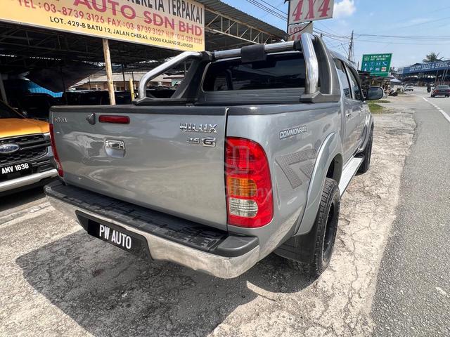 TOYOTA HILUX 2.5(A)VIGO G D/C D-4D 4sp 4X4 pickups - 4
