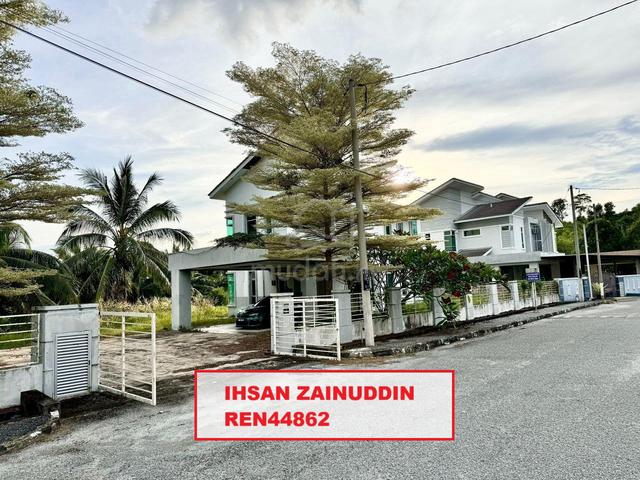 BANGLO CORNER LOT LUAS🔥🔥🔥GATED✅BELOW MV⚡ Taman Tunku Sarina Airis 1