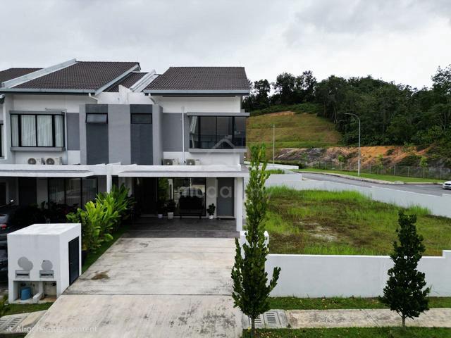 Corner Lot Superlink Residensi Lambaian 2 Bangi 1