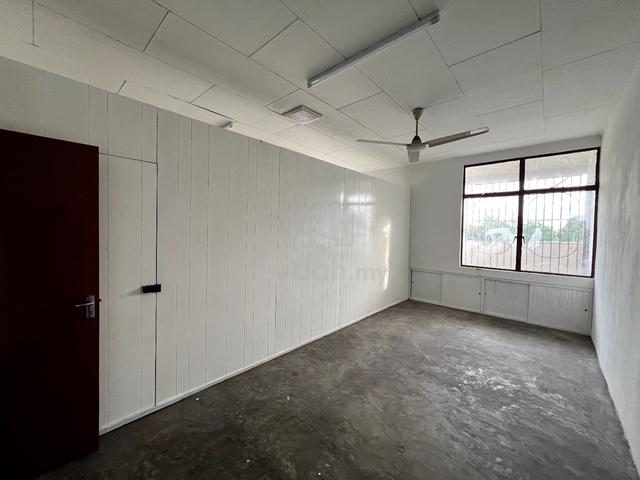 Newly Refurbished Office for Rent at Tasek Gelugor 1
