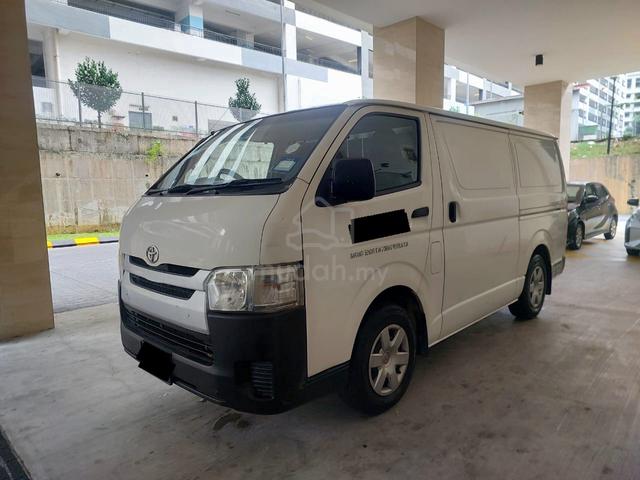 2020 Toyota Hiace Panel Van 2.5 Manual - 1