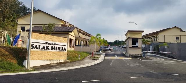 Selangor Sepang Fully Furnished Townhouse For Rent 1