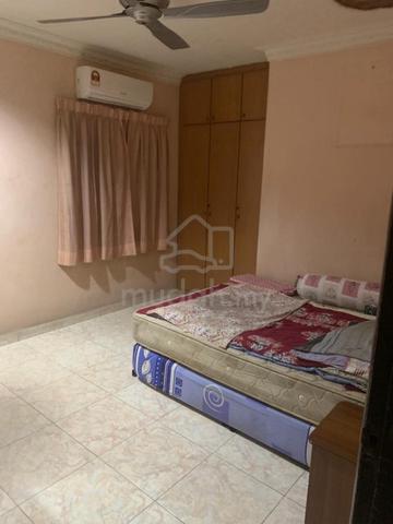 USJ 3 End Lọt (24x65 sqft +5ft) Gated Guarded 1.5 Storey Subang Jaya 3