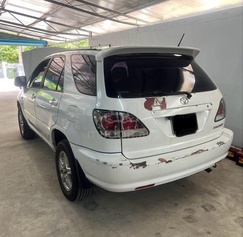 Toyota HARRIER 2.2 (A) - 2