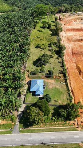 Tanah Dusun Berserta Rumah saiz 28' x 44' (3 Bilik & 3 Bilik Air) 1