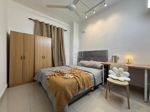 KOI TROPIKA | FEMALE UNIT | Room For Rent 1