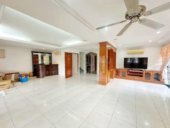 CORNER Limited Biggest unit Must View Taman Selayang Utama 1