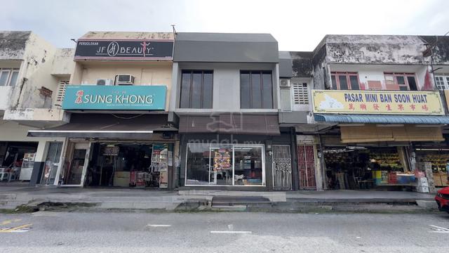 FREEHOLD Ipoh Garden South 22x70 Double Storey Shop Prime Location 1