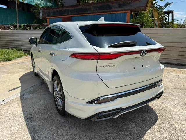 2021 Toyota Harrier Z with Modellista Bodykit - 3