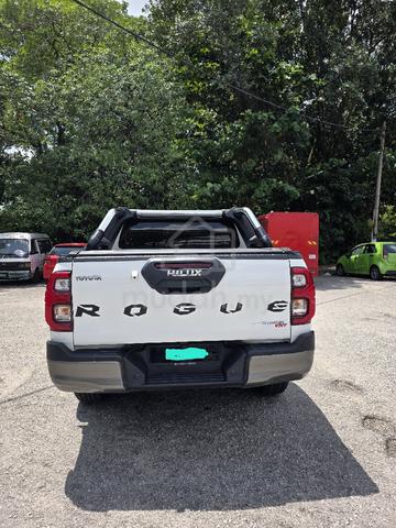 2022 Toyota HILUX 2.8 ROGUE (A) - 2
