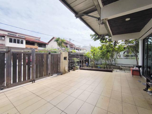 2.5 Storey House Taman Tun TTDI With 9 feet Land 1