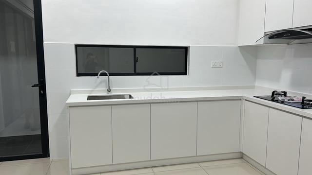 Courtyard Home Partially Furniture for Rent @Eco Grandeur Puncak Alam 1