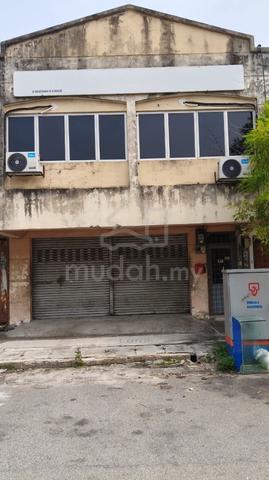 Shop to Let 1