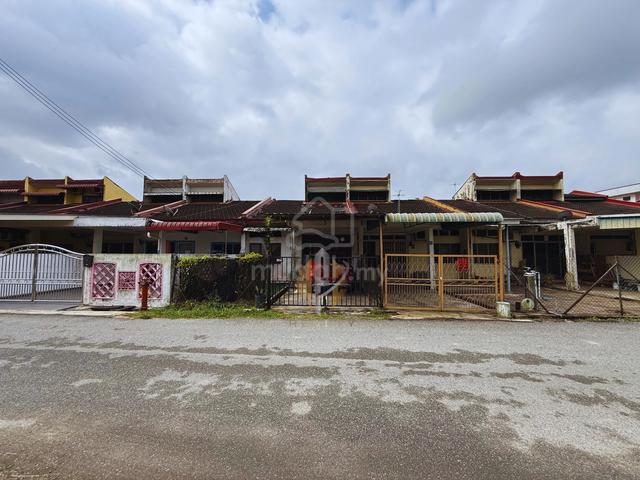 Rumah Teres Setingkat di Taman Padang Midin, Kuala Terengganu, TRG 1