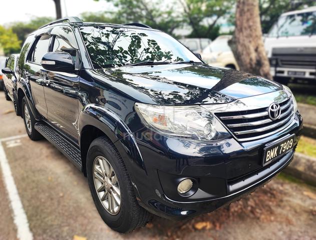 2013 Toyota FORTUNER 2.7 V Direct Owner - 3