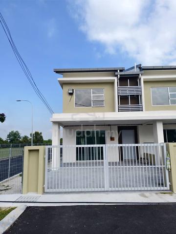 Superlink 2-Storey house @ Semenyih Freehold Ready Move in Selangor 1