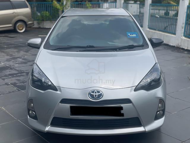 2013 Toyota PRIUS C 1.5 (HYBRID) (A) - 4