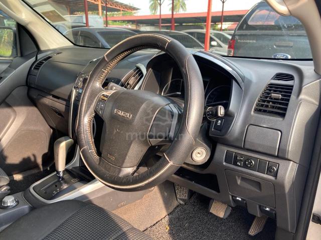 2014 Isuzu D-MAX 3.0A V-CROSS 4X4 - 5