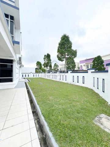 Oleander @ Taman Kempas Utama 2 Storey Cluster House Corner GnG 1