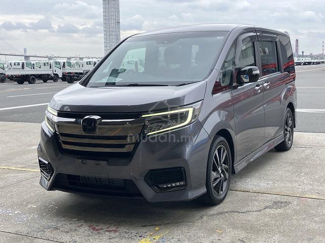 (LOW MILLEAGE) Honda Stepwagon 1.5 BLACKSTYLE 2021 - 2