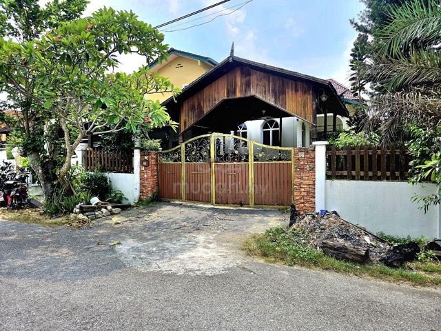 CORNER BUNGALOW 1.5 Storey Seksyen 3 Bandar Baru Bangi 1