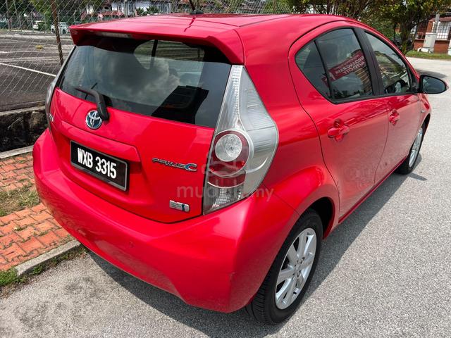 Toyota PRIUS C 1.5L (HYBRID)(A)Full Service Record - 3