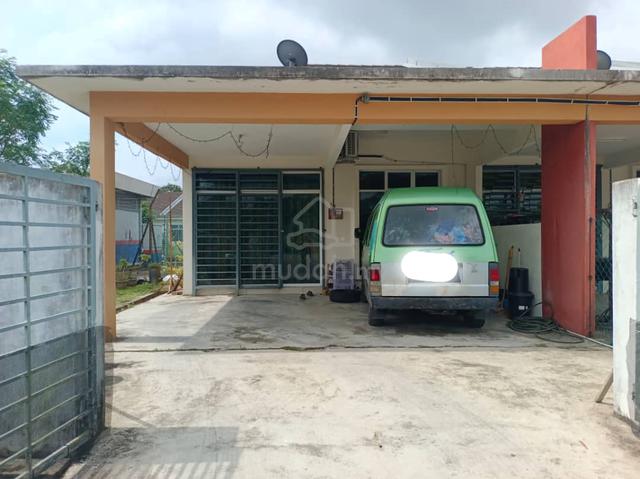 Teres Setingkat Corner Lot Taman Rendang Damai, Pekan 1