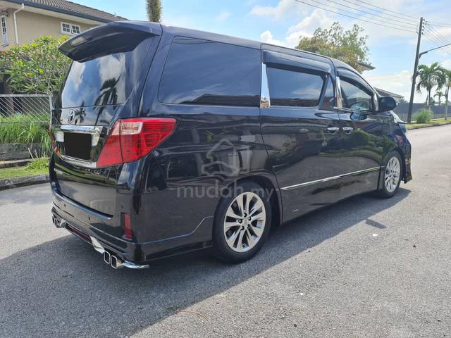 2011 Toyota ALPHARD 2.4 240G TYPE GOLD (A)7 SEATER - 2