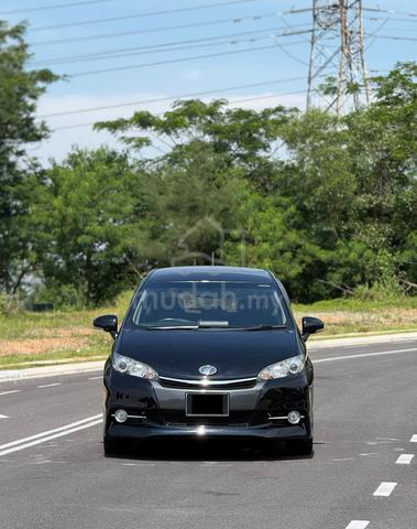 2014 Toyota WISH 1.8 S FACELIFT (A) Good Condition - 2