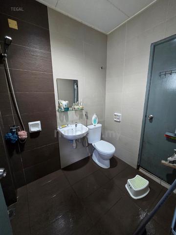 Bandar Puteri Klang Newer Phase 2 Storey 20x75 4R3B Good condition G&G 1