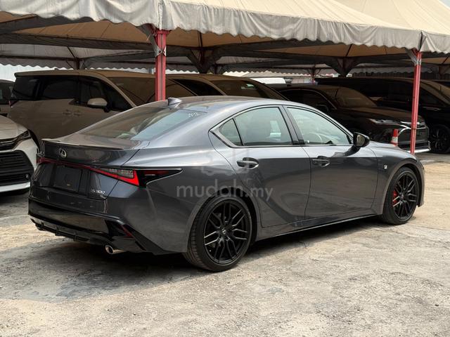 2023 Lexus IS300 2.0 F-SPORT MODE BLACK III SUNROF - 4