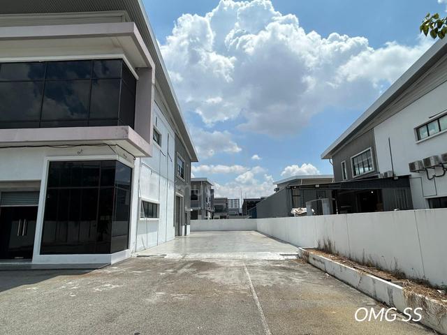 1.5 Storey Semi D Factory Bukit Raja Gateway 16 1