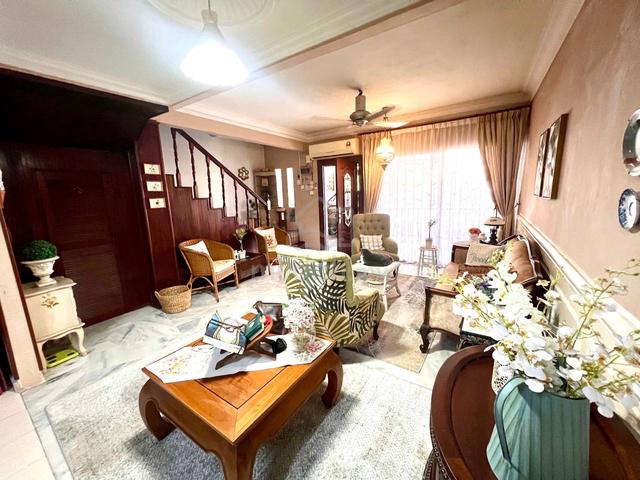 RUMAH CANTIK Corner Lot Double Storey Bandar Baru Ampang 4