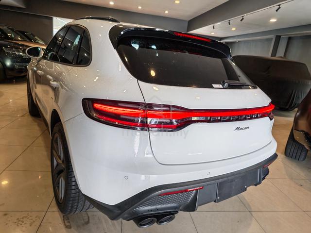 2022 Porsche MACAN 2.0 (A)6000km low mileage - 2