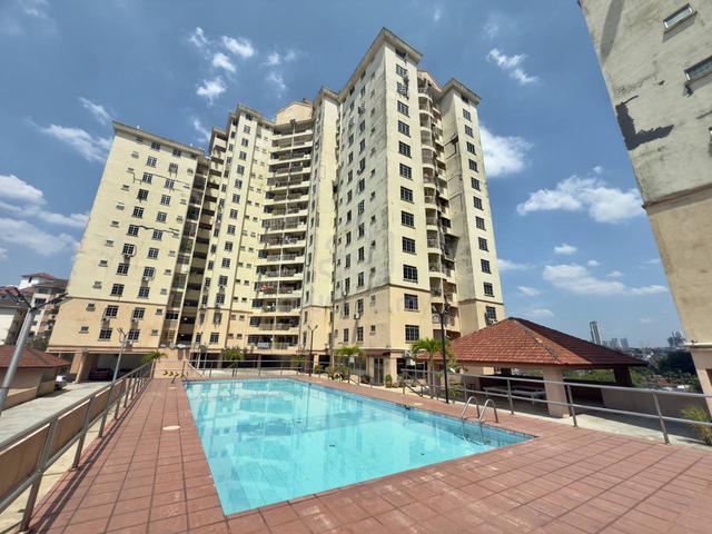 Zamrud Apartment 1