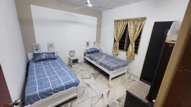 BILIK SEWA SEKSYEN 7,Block 8,Shah Alam (girl), UITM, UNISEL, Hospital 1