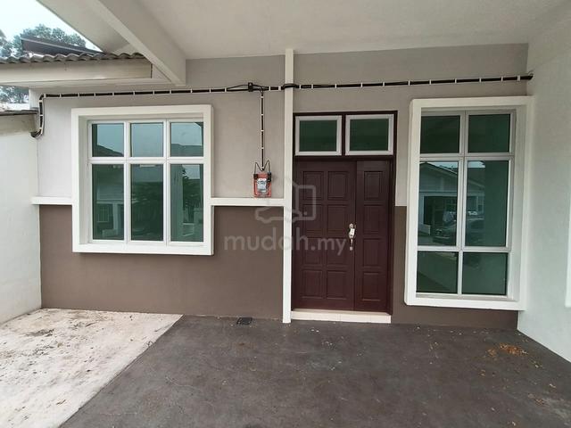 Single Storey Terrace House for Rent – 3Bed 2 Bath 1