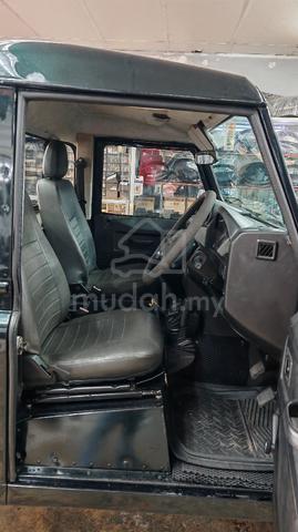 2013 Land Rover Defender 110 Puma 2.4 Single Cab - 5