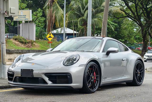 RED INTERIOR FULL 2022 Porsche 992 3.0 CARRERA GTS - 2