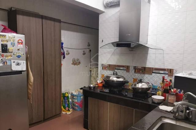 Flat Taman Mawar 4