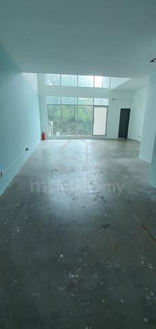 Rawang opposite Perodua and KPJ Hospital Rawang Office Lot For RENT 1