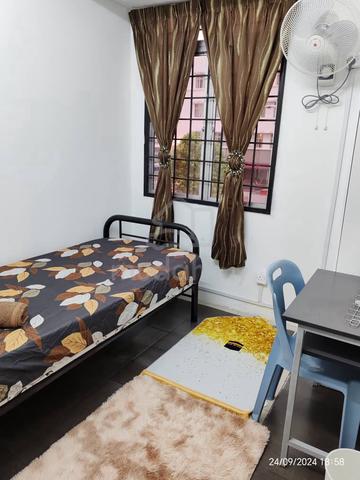 Bilik Sewa Bangi wanita Muslimah 1