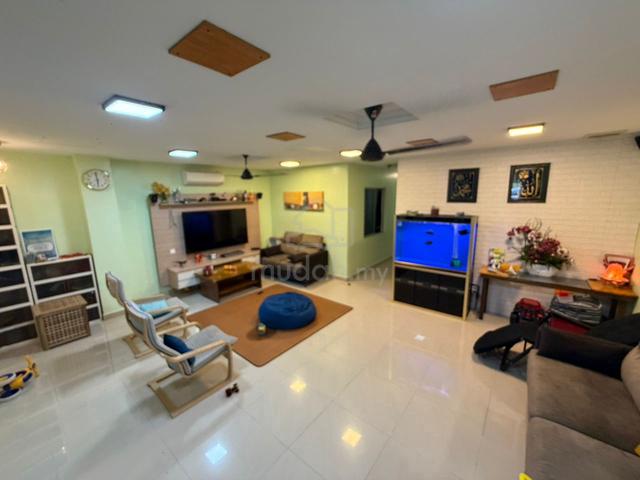[Renovared] 2.5 Storey Terrace, Desa 10, Bandar Country Homes, Rawang 1