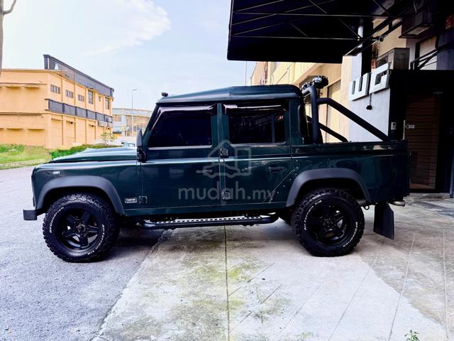 2015 Land Rover Defender 110 Double Cab Pick-Up - 3