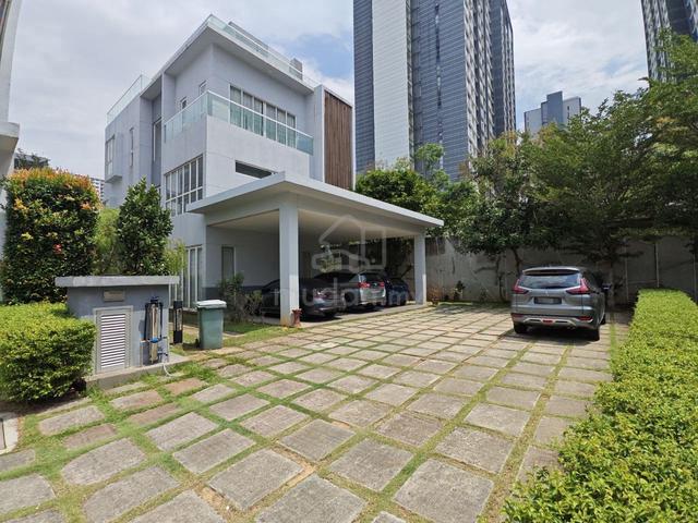 4 Storey Bungalow Lakefront Villa Cyberjaya 1