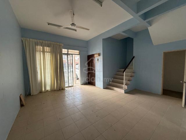 Bandar Puteri Jaya Double Storey House Nr Bintang Maya 1