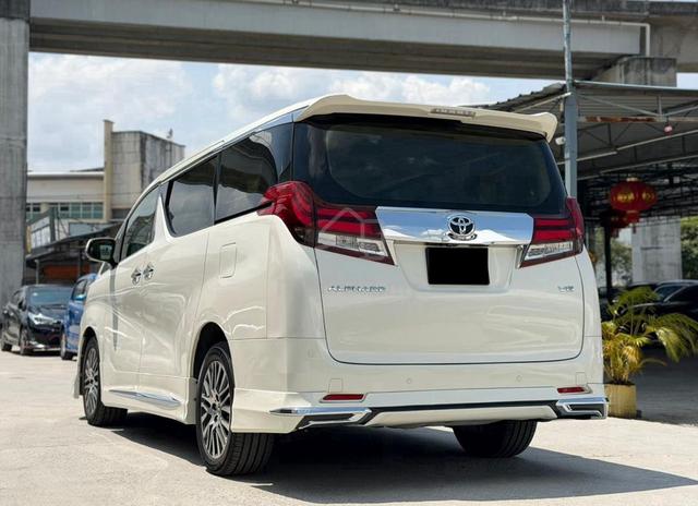 LOCAL SPEC SUNROOF 2016 Toyota ALPHARD 3.5 V6 (A) - 2