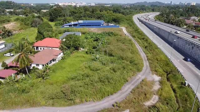 [LAND RENTAL] 1.15 acres Corner Kota Warisan Taman Gemilang Sepang 1