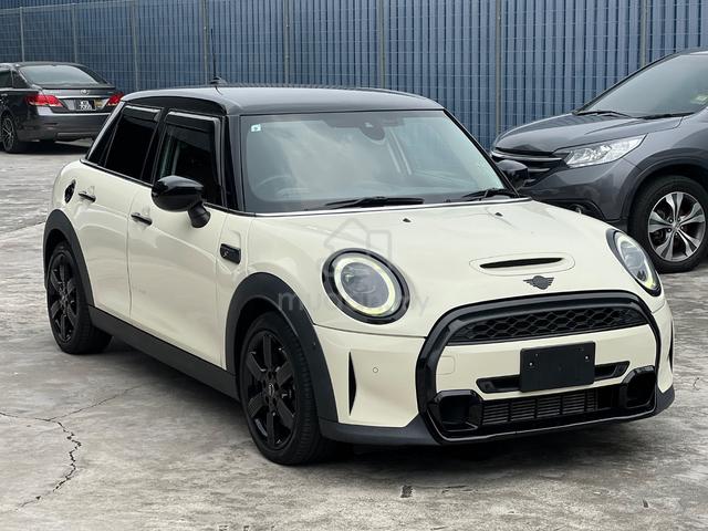 YEAR END PROMOTION mini COOPER S 2.0 5 DOOR F55 - 1
